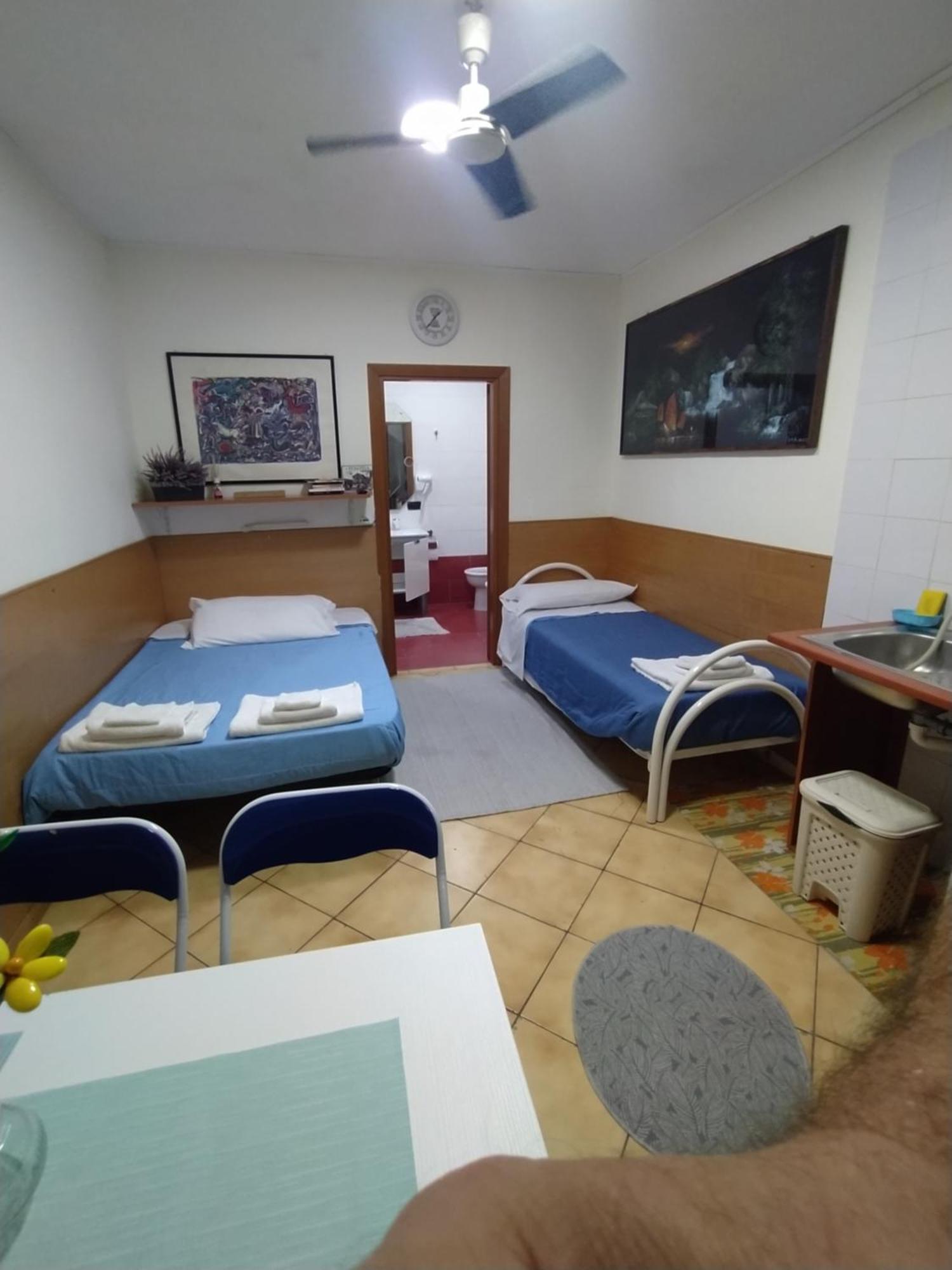 Monolocale Panzió Nápoly Kültér fotó